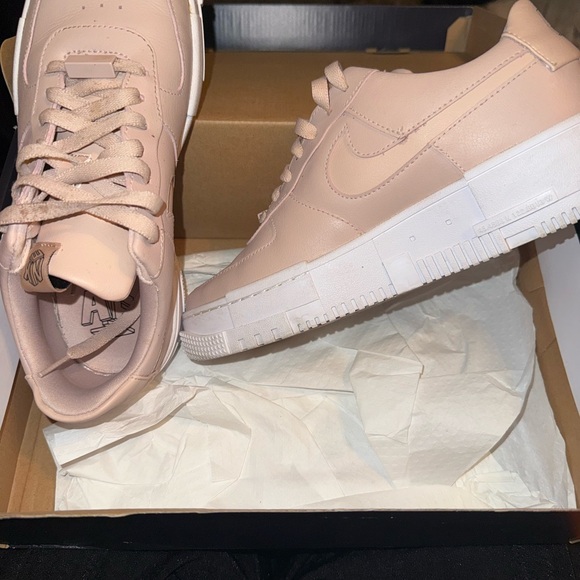 Nike Light Tan Sneakers with White Soles - Picture 3 of 3